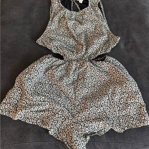 American Eagle Outfitters Black and White Floral Top